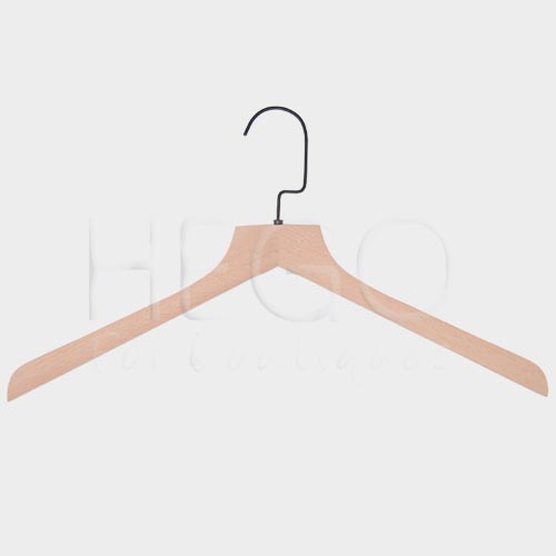 Shirt hanger for man