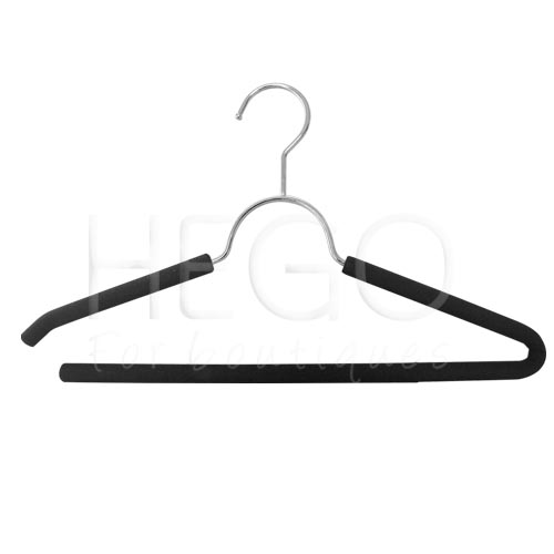 Percha de metal para traje y pantalones